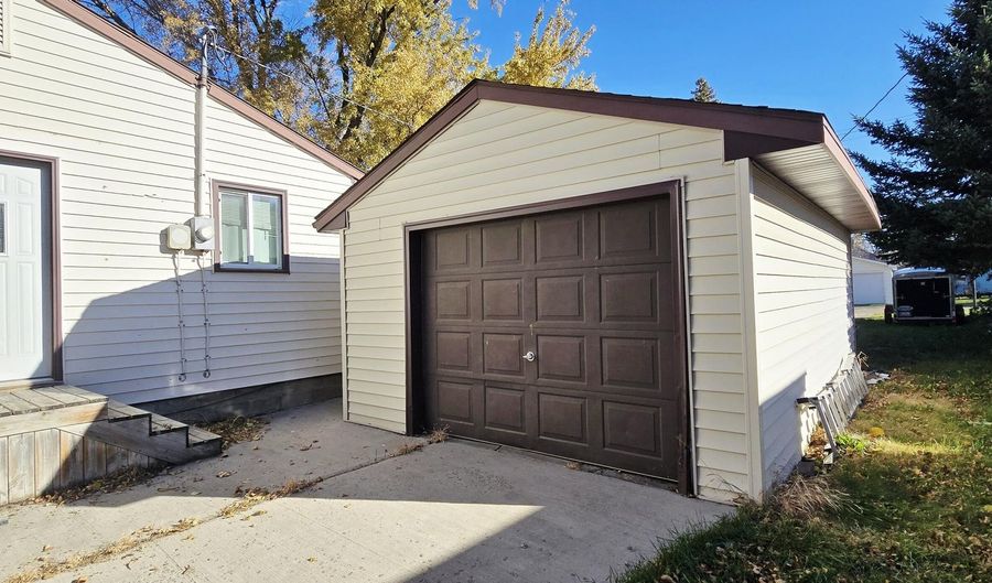 714 N Arch St, Aberdeen, SD 57401 - 0 Beds, 0 Bath