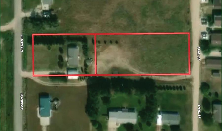 220 S Ulrich, Ainsworth, NE 69210 - 3 Beds, 2 Bath