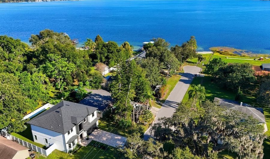 5719 PENINSULAR Dr, Belle Isle, FL 32809 - 4 Beds, 3 Bath