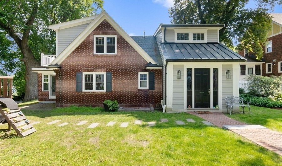 418 Mystic St, Arlington, MA 02474 - 4 Beds, 5 Bath