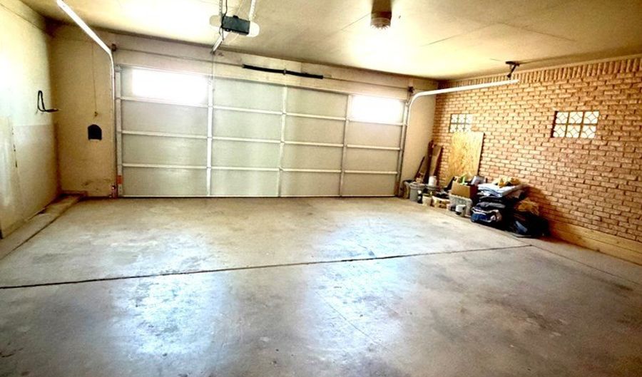 1304 NW 9th St, Andrews, TX 79714 - 4 Beds, 2 Bath