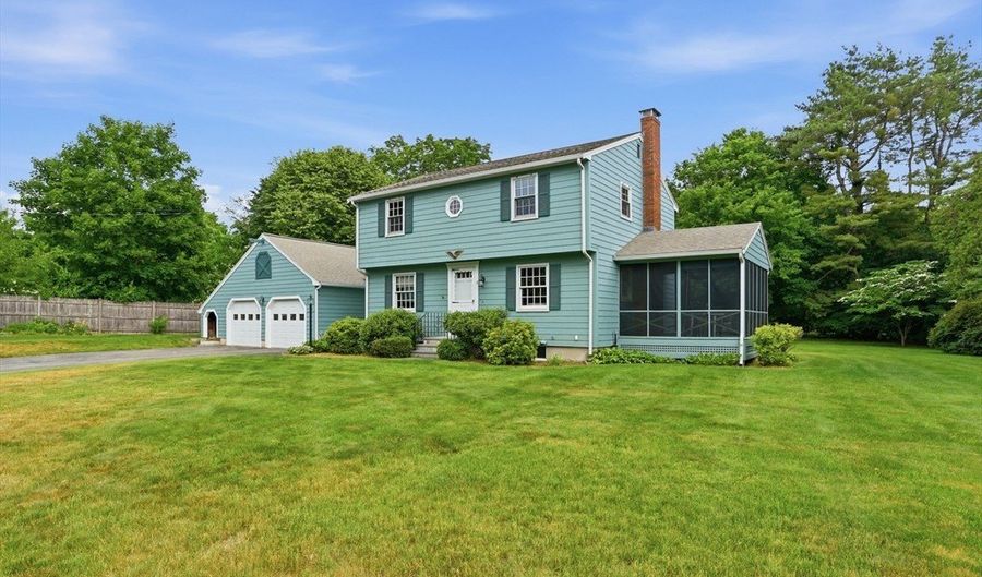 2 Winter St, Acton, MA 01720 - 4 Beds, 2 Bath