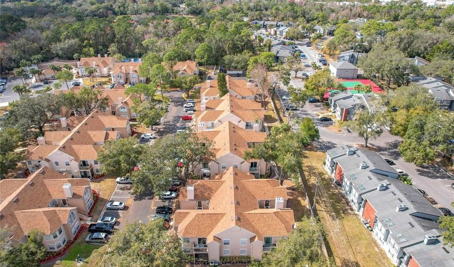 665 YOUNGSTOWN Pkwy 264, Altamonte Springs, FL 32714 - 3 Beds, 2 Bath