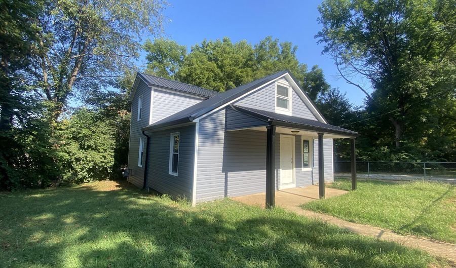 728 Beechwood Ave, Bardstown, KY 40004 - 4 Beds, 2 Bath