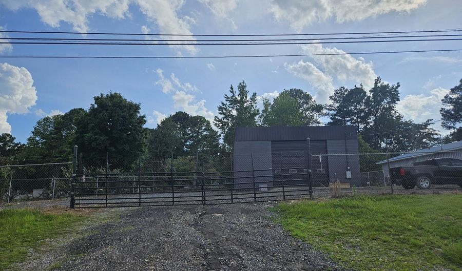 5915 US Highway 431, Albertville, AL 35950 - 0 Beds, 0 Bath