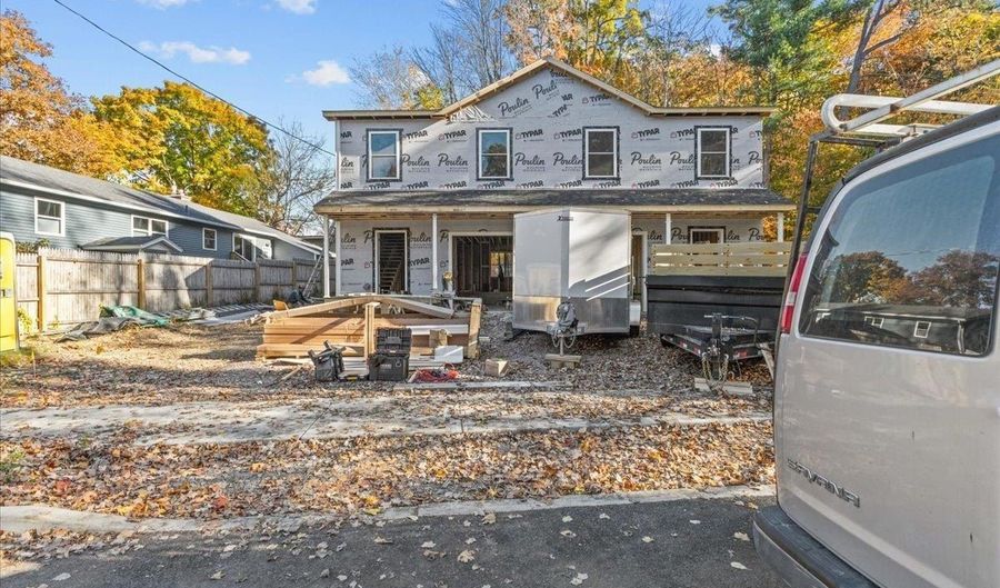 208 Dale Rd, Burlington, VT 05401 - 3 Beds, 3 Bath