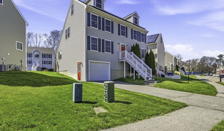 41 Nile St 41, Billerica, MA 01821 - 3 Beds, 3 Bath