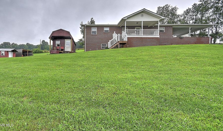 15813 Black Hollow Rd, Abingdon, VA 24210 - 3 Beds, 3 Bath
