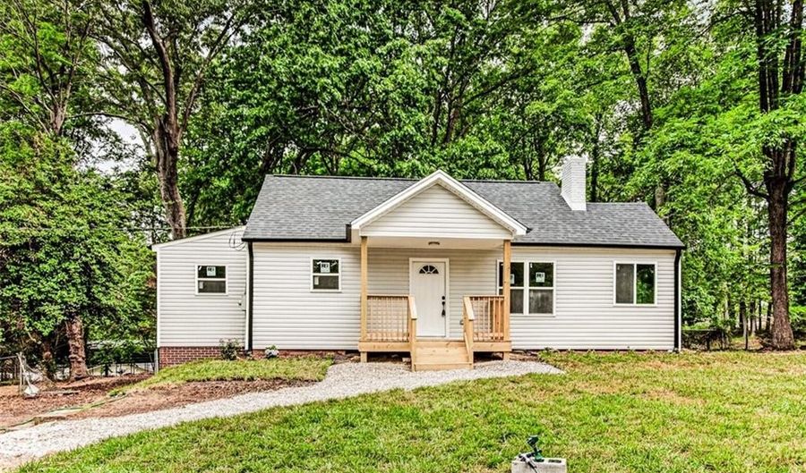 104 Oakhurst Dr, Asheboro, NC 27205 - 3 Beds, 1 Bath
