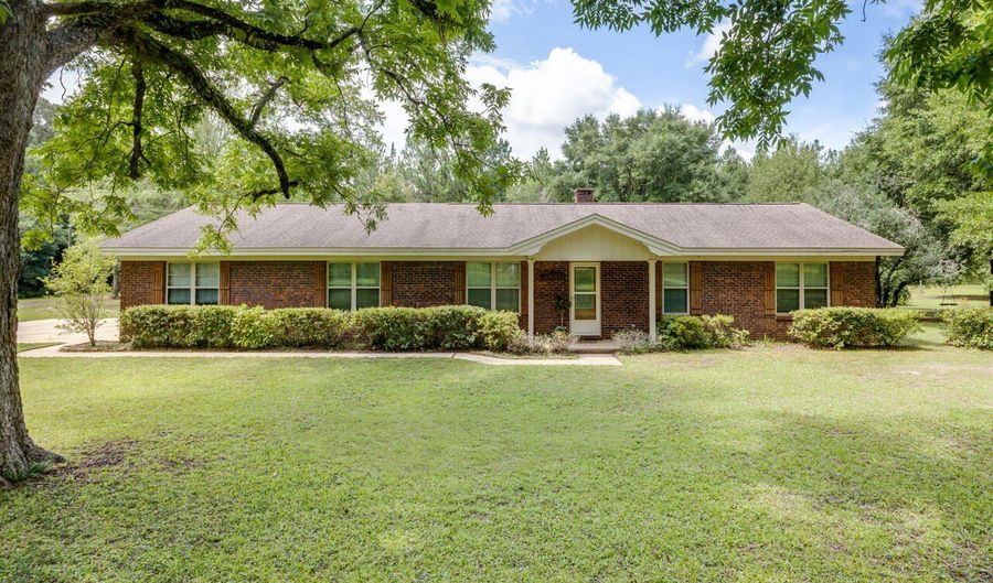 1318 John Riley Barnhill Rd, Baker, FL 32531 - 3 Beds, 2 Bath