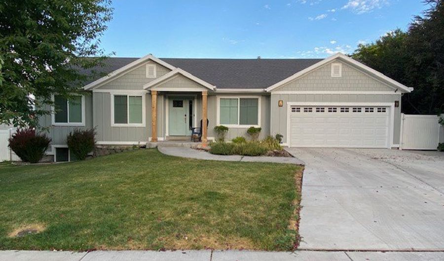 335 N 200 W, American Fork, UT 84003 - 5 Beds, 3 Bath