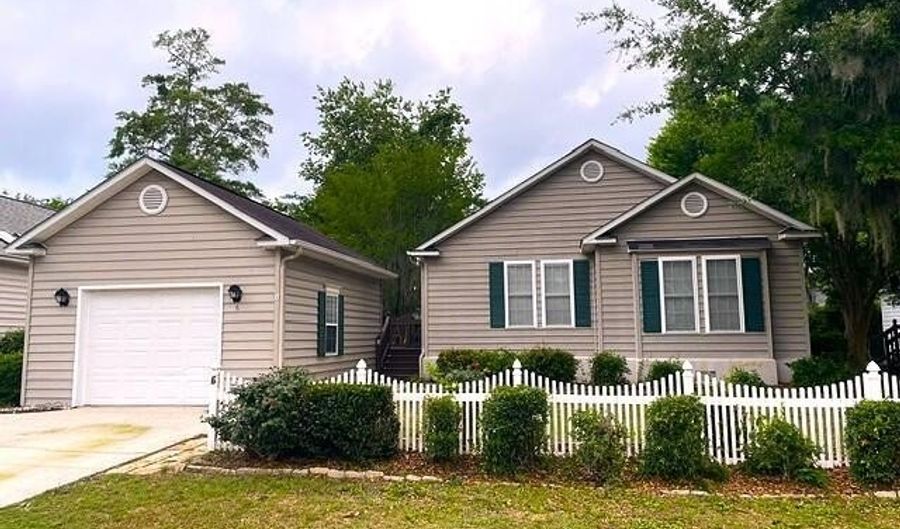 6 Stono Ct, Beaufort, SC 29902 - 3 Beds, 2 Bath
