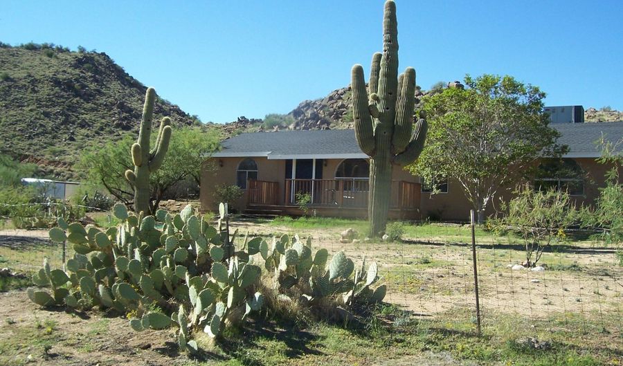 25230 S GOLD DOLLAR Rd, Congress, AZ 85332 - 3 Beds, 2 Bath