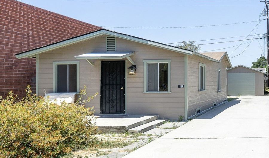 1127 S Mcdonnell Ave, East Los Angeles, CA 90022 - 2 Beds, 1 Bath