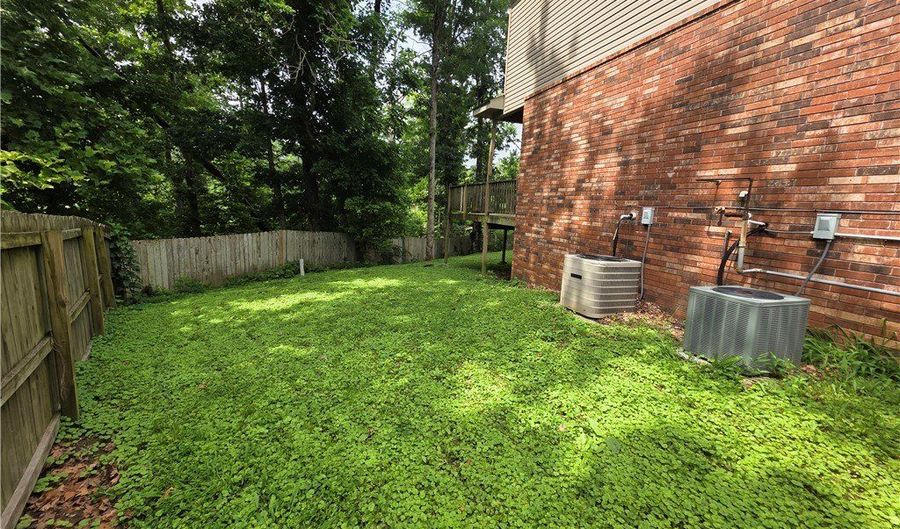 605 NW 17th Ct, Bentonville, AR 72712 - 4 Beds, 3 Bath