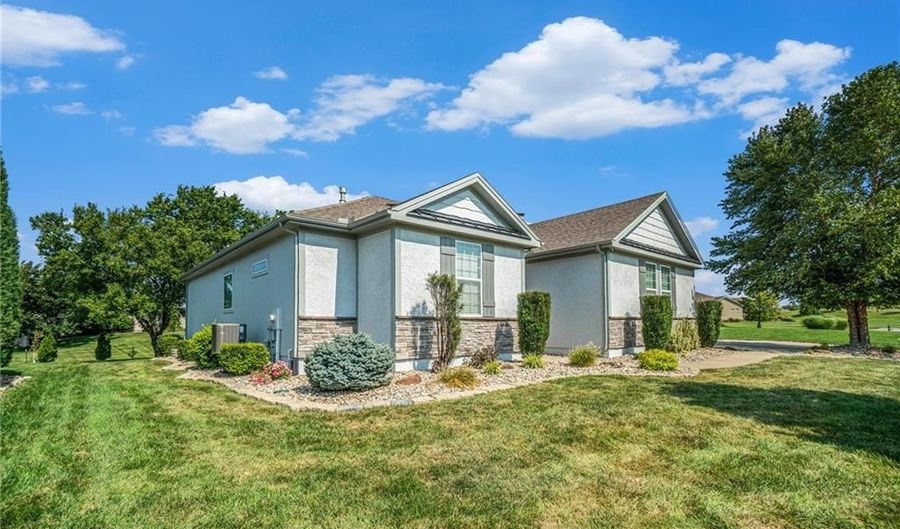 4310 N 141st Pl, Basehor, KS 66007 - 4 Beds, 3 Bath