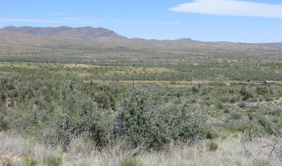 Lot 46 W Traveler Way, Congress, AZ 85332 - 0 Beds, 0 Bath