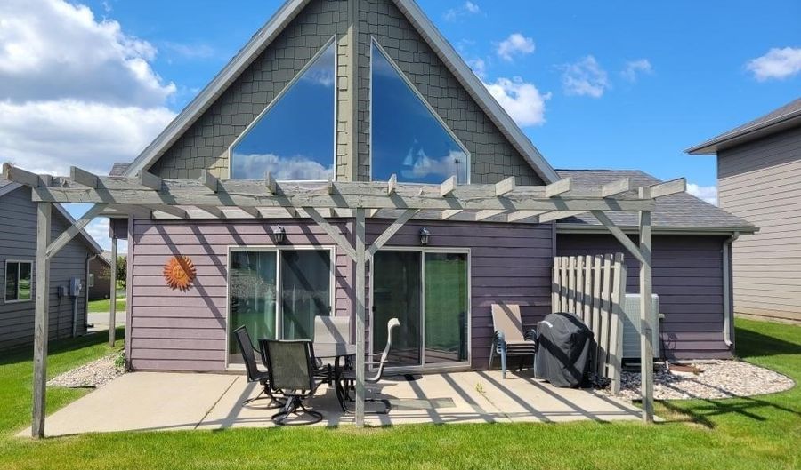 290 240th Avenue 65, Arnolds Park, IA 51331 - 3 Beds, 2 Bath