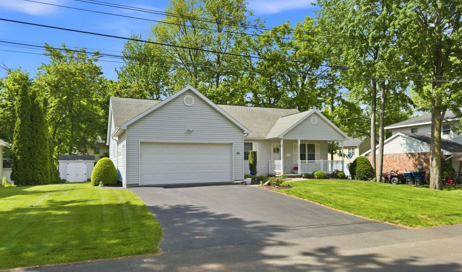 37 Oliver St, Albany, NY 12205 - 3 Beds, 2 Bath
