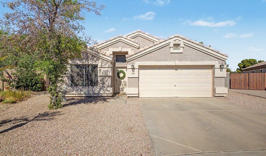 721 E BOSTON St, Chandler, AZ 85225 - 3 Beds, 2 Bath
