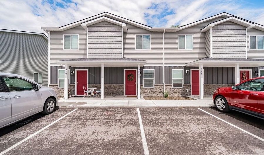 1616 Hannah Ln, Blackfoot, ID 83221 - 2 Beds, 2 Bath