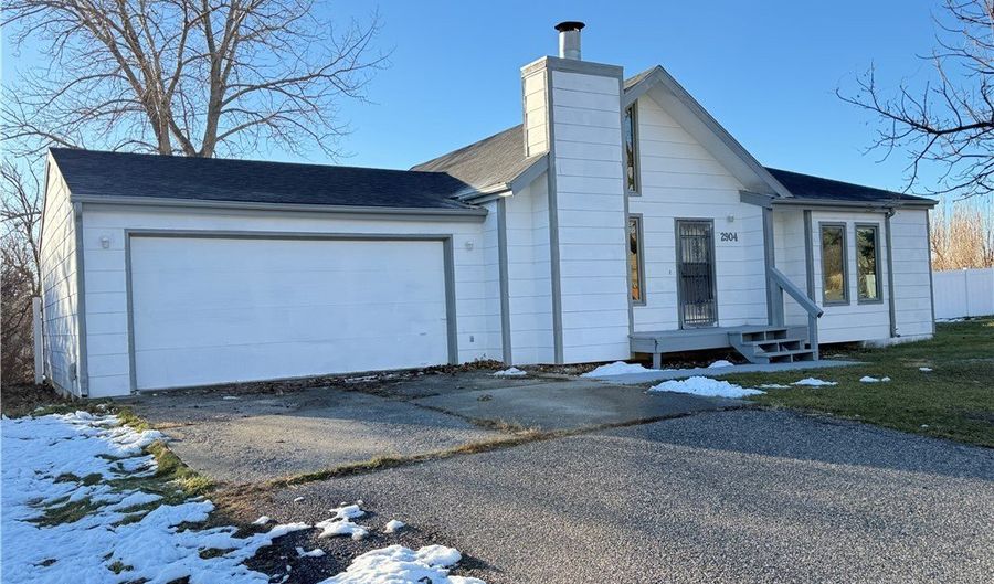 2904 Bunker Hill Dr, Billings, MT 59105 - 5 Beds, 3 Bath