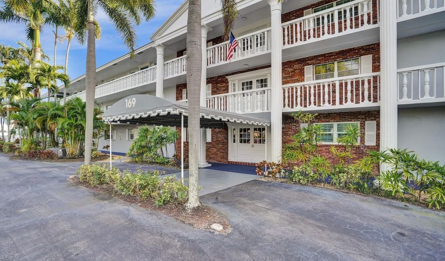 169 Atlantis Blvd 103, Atlantis, FL 33462 - 2 Beds, 2 Bath