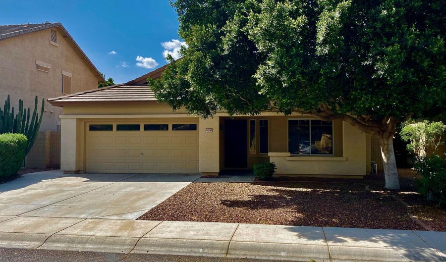 12241 W WASHINGTON St, Avondale, AZ 85323 - 3 Beds, 2 Bath