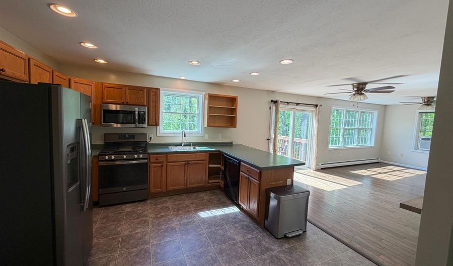 83 Tabor Cir, Albany, NH 03818 - 3 Beds, 2 Bath