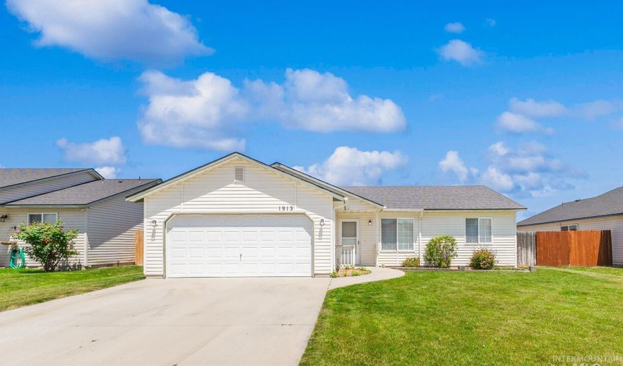 1913 Cambridge St, Caldwell, ID 83607 - 3 Beds, 2 Bath