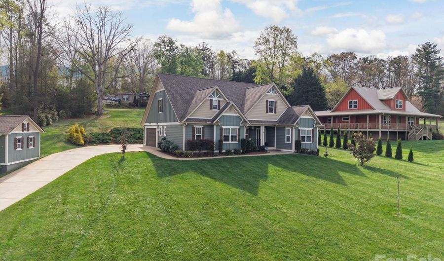 25 W Haven Dr, Arden, NC 28704 - 3 Beds, 3 Bath