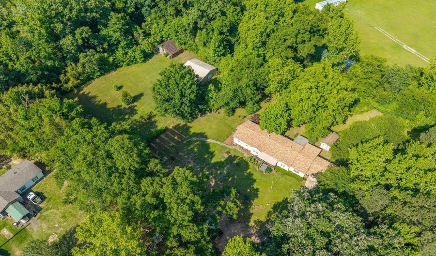 945 SNYDER Rd, Arkadelphia, AR 71923 - 3 Beds, 2 Bath