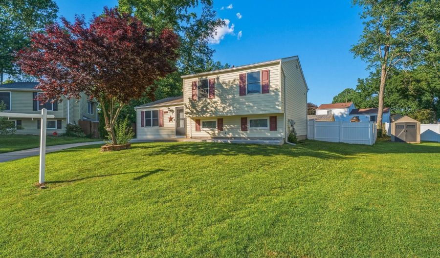 2043 RUSHMORE Ct, Bel Air, MD 21015 - 3 Beds, 2 Bath
