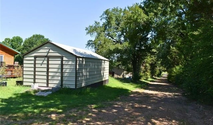 417622 E 1910 Rd, Antlers, OK 74523 - 3 Beds, 2 Bath