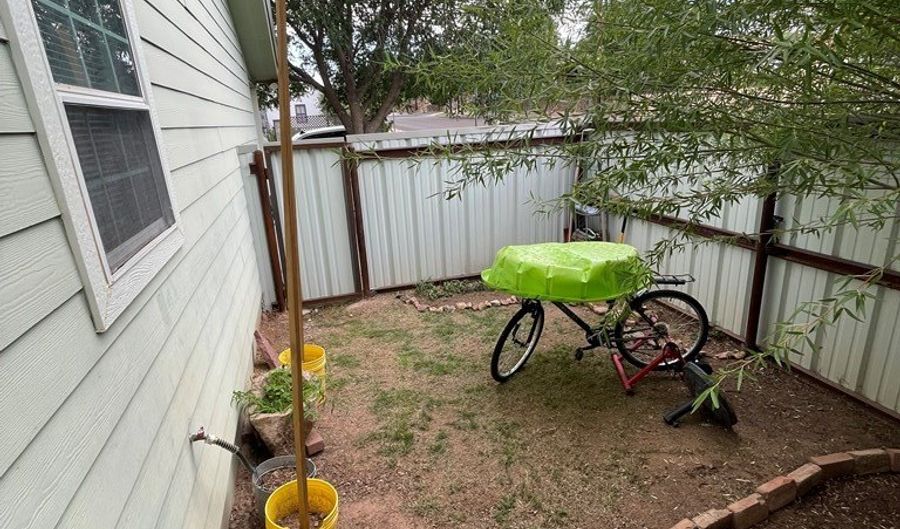 311 S 6th St, Alpine, TX 79830 - 3 Beds, 1 Bath