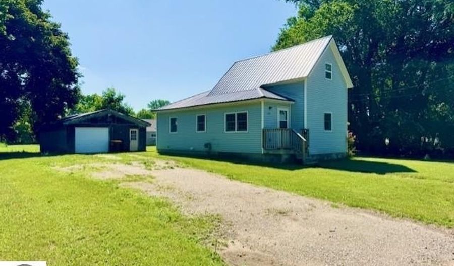 219 Grafton Ave, Alma, MI 48801 - 2 Beds, 1 Bath