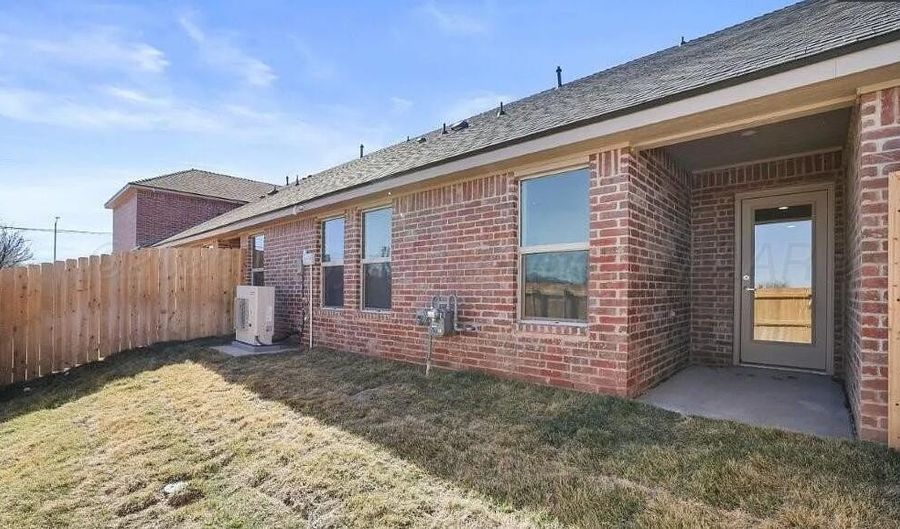 7625 WOODFORD Ave, Amarillo, TX 79110 - 3 Beds, 2 Bath