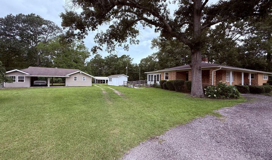 11565 S Carolina Hwy 3, Barnwell, SC 29812 - 3 Beds, 3 Bath