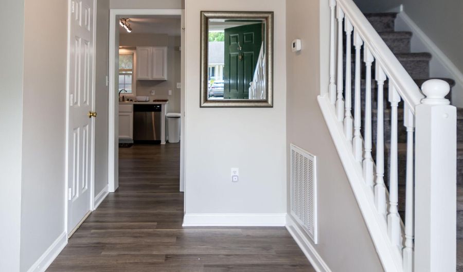 102 Milky Way Dr, Apex, NC 27502 - 3 Beds, null Bath