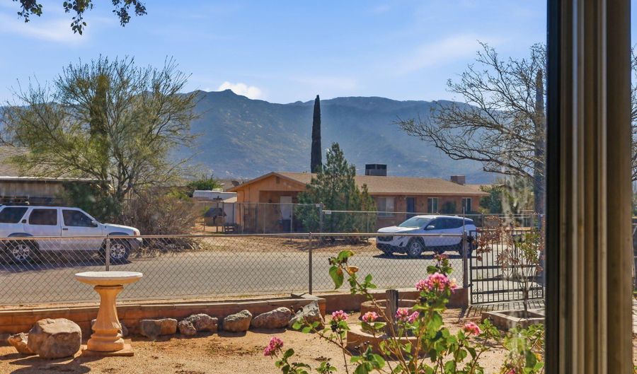 15901 N Starboard Dr, Catalina, AZ 85739 - 3 Beds, 2 Bath