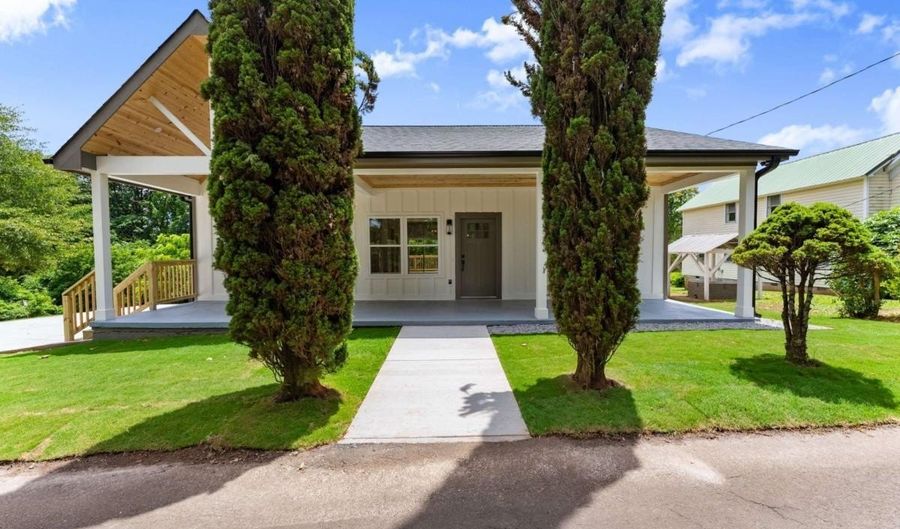 130 E Railroad Ave, Alto, GA 30510 - 3 Beds, 2 Bath