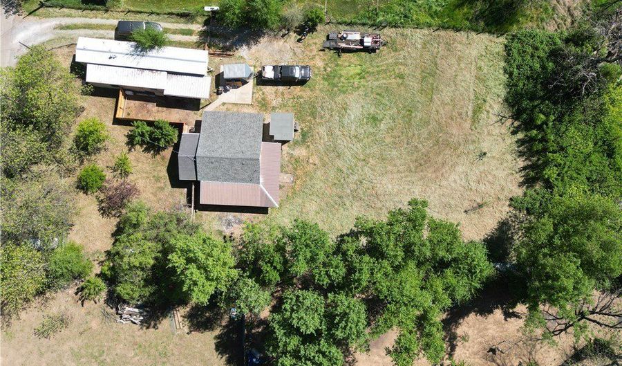 22011 Reading, Anderson, CA 96007 - 2 Beds, 1 Bath