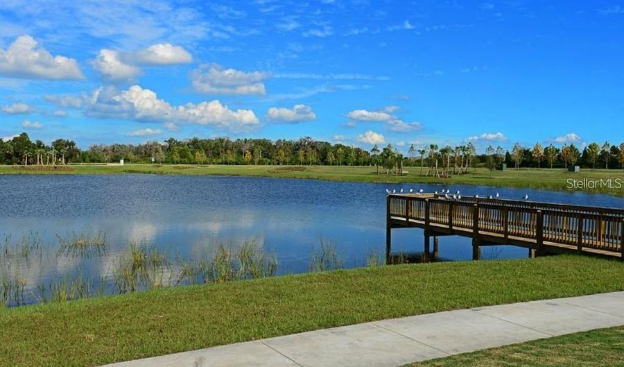 6411 BLUE SAIL Ln, Apollo Beach, FL 33572 - 3 Beds, 4 Bath