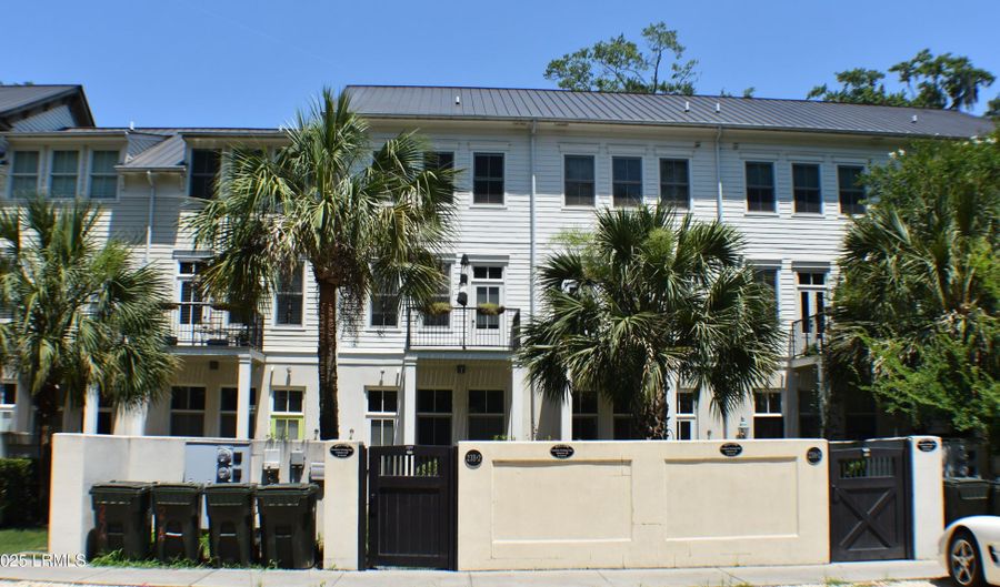 23 Market St B2, Beaufort, SC 29906 - 2 Beds, null Bath