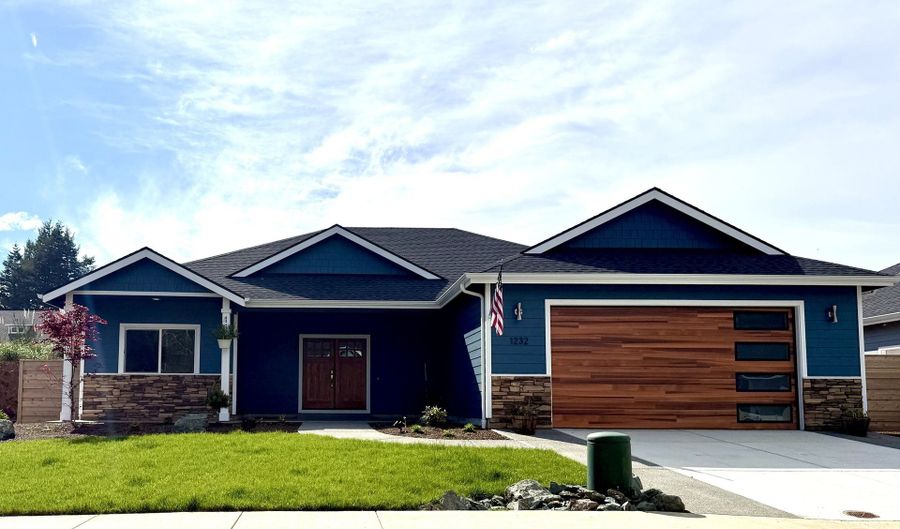 1232 LIGHTHOUSE Ln, Brookings, OR 97415 - 3 Beds, 2 Bath