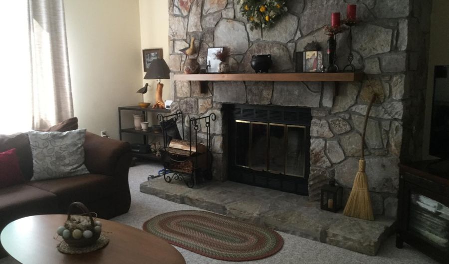 4 F Sports Center Village Way Seasons B-22, Dover, VT 05356 - 2 Beds, 2 Bath