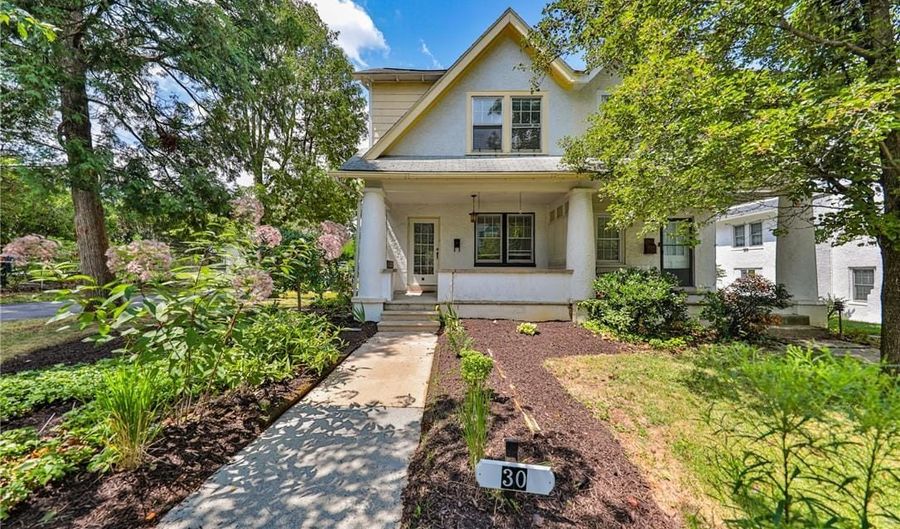 30 S Muhlenberg St, Allentown, PA 18104 - 3 Beds, 2 Bath