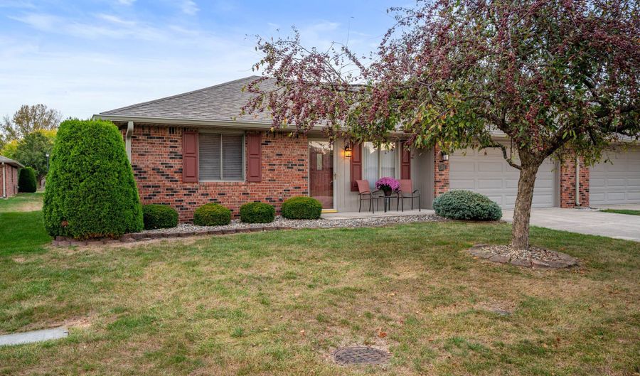 150 Appian Way, Anderson, IN 46013 - 2 Beds, 2 Bath