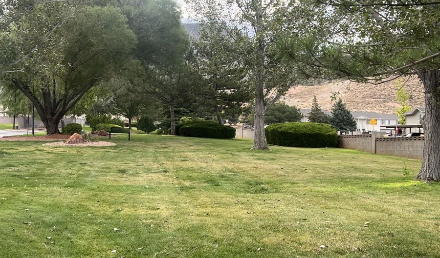 195 E Fiddlers Cyn Rd, Cedar City, UT 84721 - 3 Beds, 2 Bath