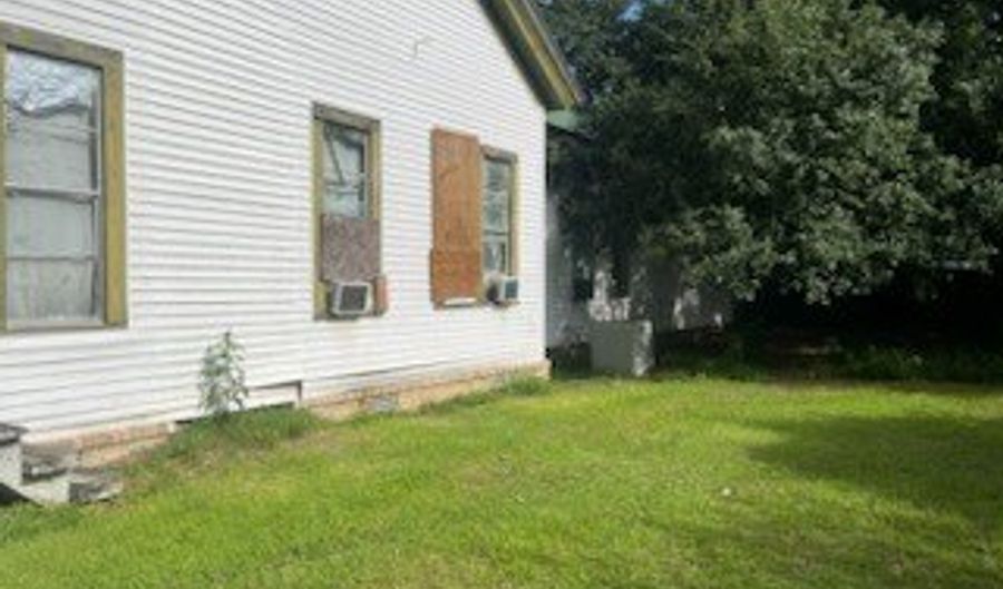 208 Cedar St, Bernice, LA 71222 - 3 Beds, 2 Bath
